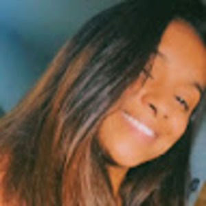 Meet your Posher, Selina